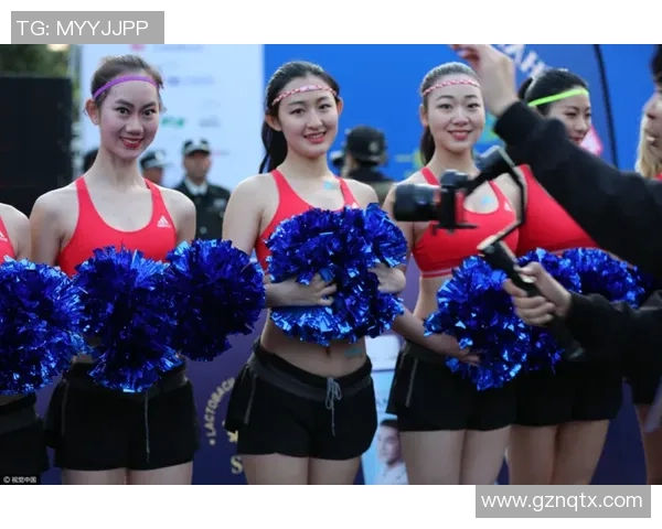 上海城市马拉松中街舞队灵活性表现引发热议与赞赏 上海城市马拉松中街舞队灵活性表现引发热议与赞赏